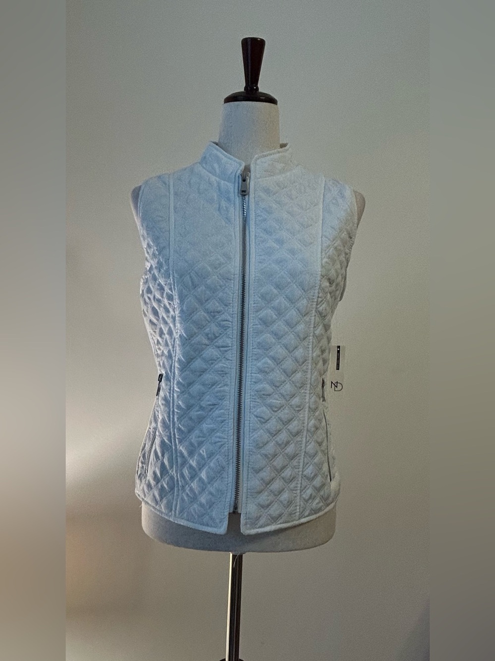 NWT New Directions White Quilted Zip Vest Size S